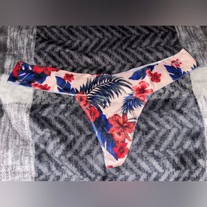 PINK Extra Low Rise Thong size M